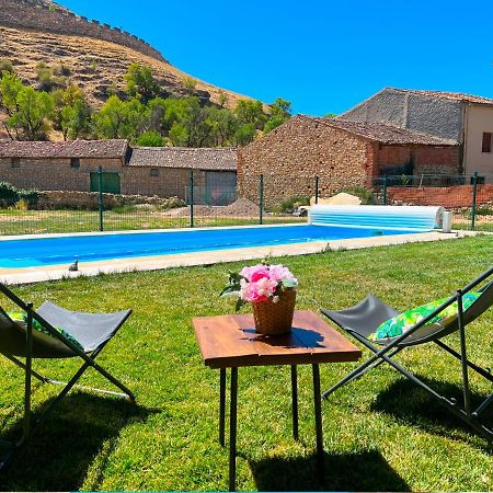 Hotel Rural La Huerta Montejo de la Vega de la Serrezuela Екстер'єр фото
